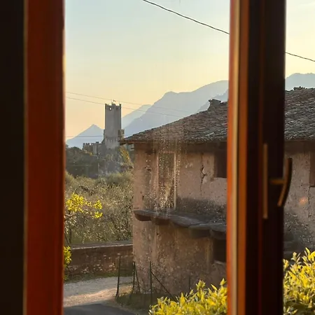 Verdeacqua, Apartment *