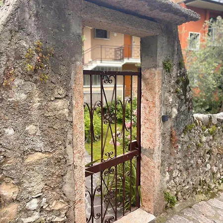 Verdeacqua, Apartment *